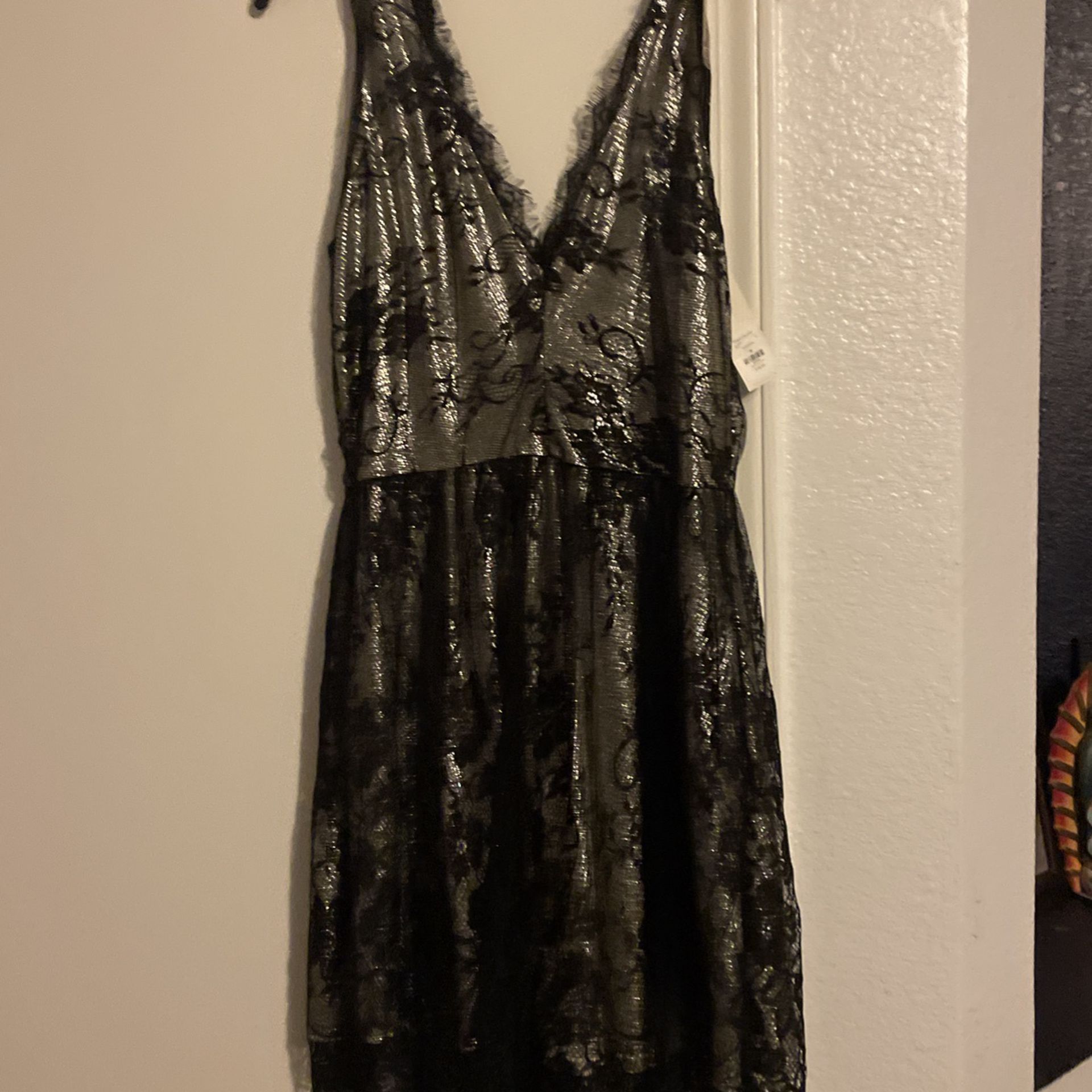 New With Tag Women’s Size Medium Party Dress $15