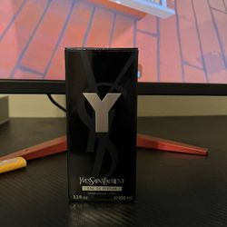 *BEST OFFER*Yves Saint Laurent Y Eau De Parfum Spray sprayed