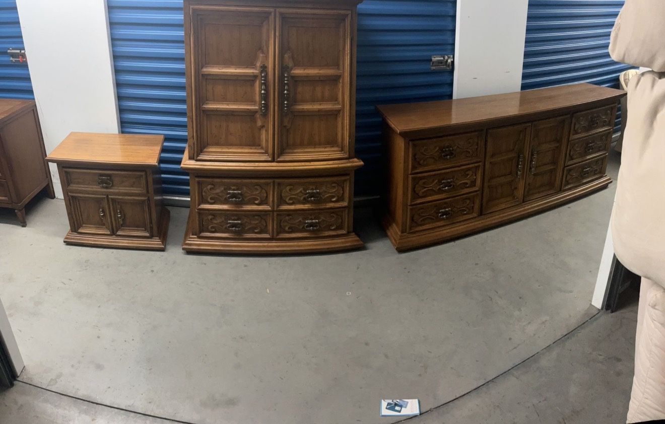 Drexel 3 Piece Bedroom Set Visitar