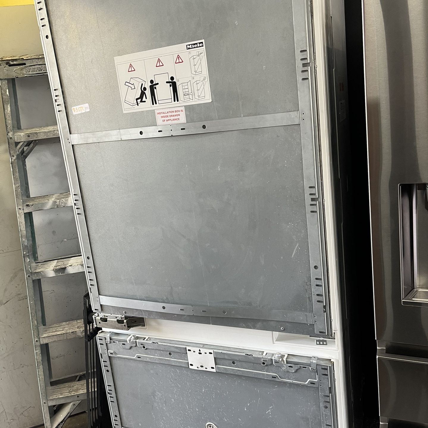Panel Ready Built In Miele Bottom Freezer 36” Refrigerator 