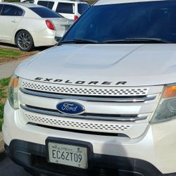 2012 Ford Explorer