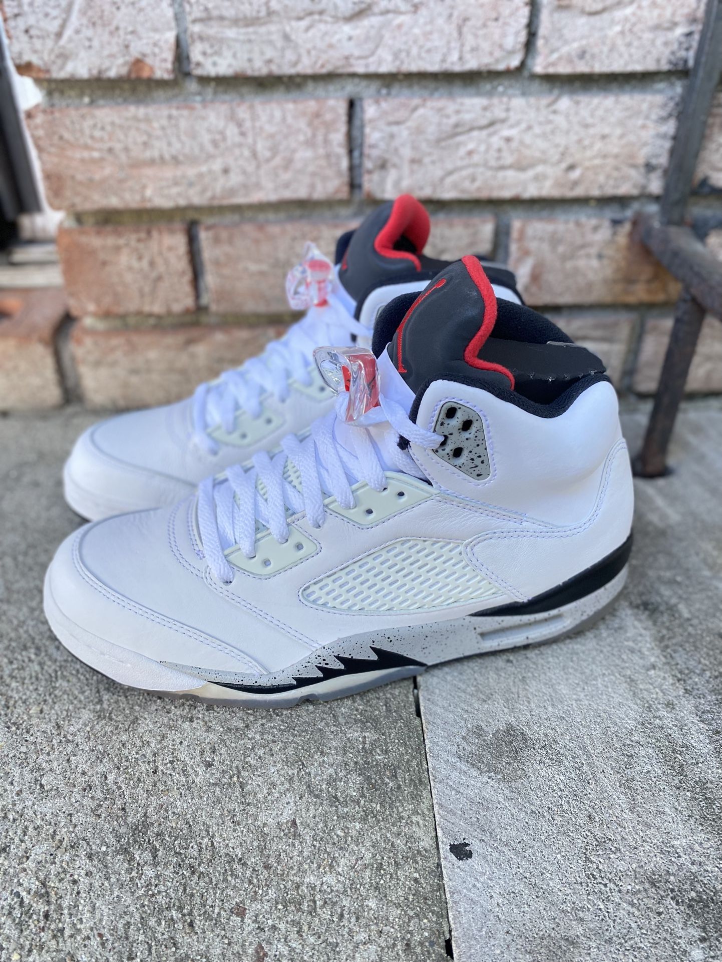 Size 9.5 - Air Jordan 5 Retro White Cement