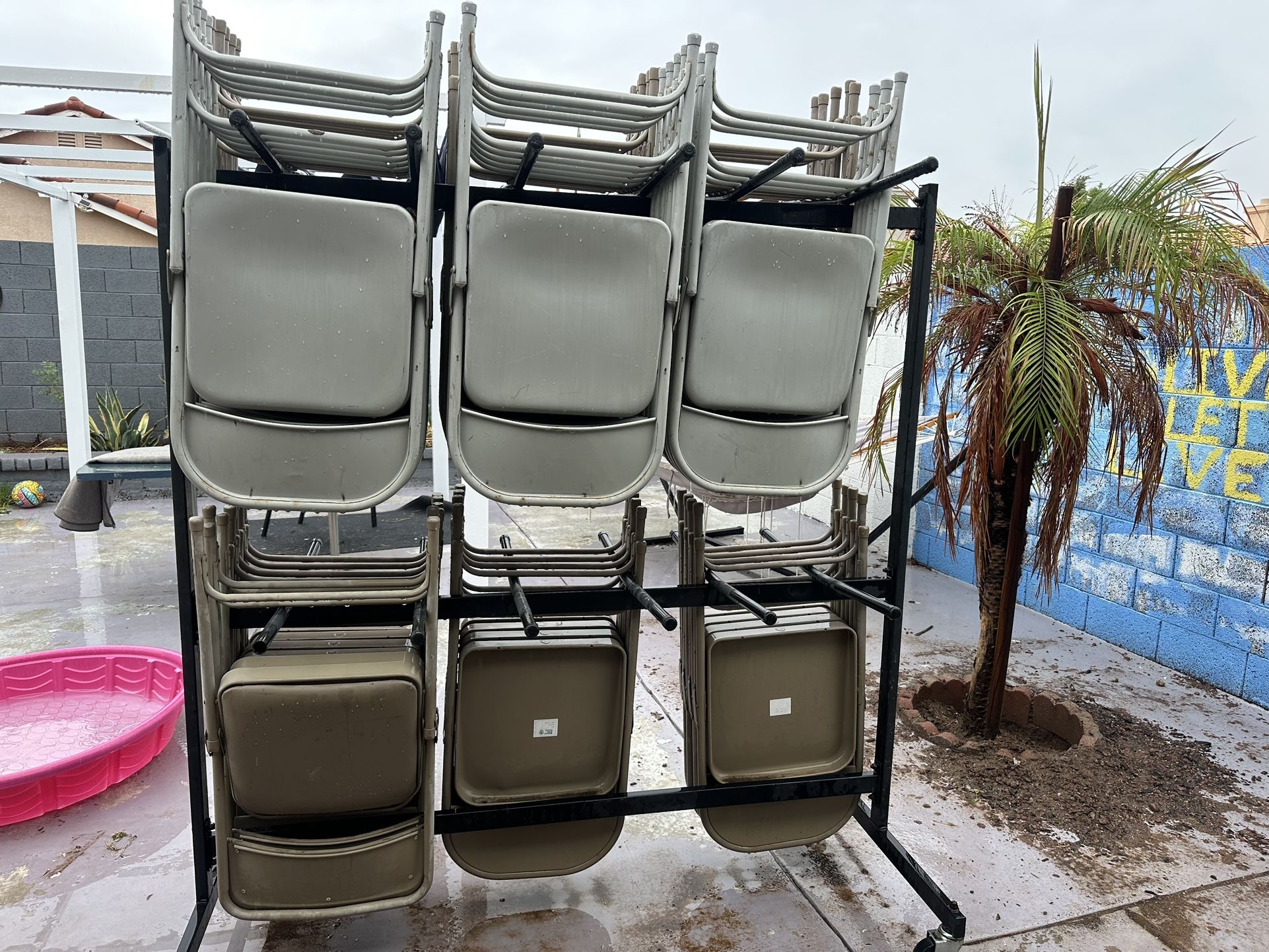 Chairs with the stand 37 chairs