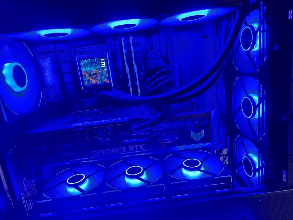 Custom High End Gaming PC Ryzen 7 9800X3D RTX4080 TUF Lian Li