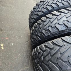 only 3 used tired Lt285 75r17 Toyo  MT Open Country $250.00 all