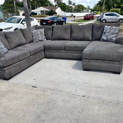 Gray Sectional Couch 