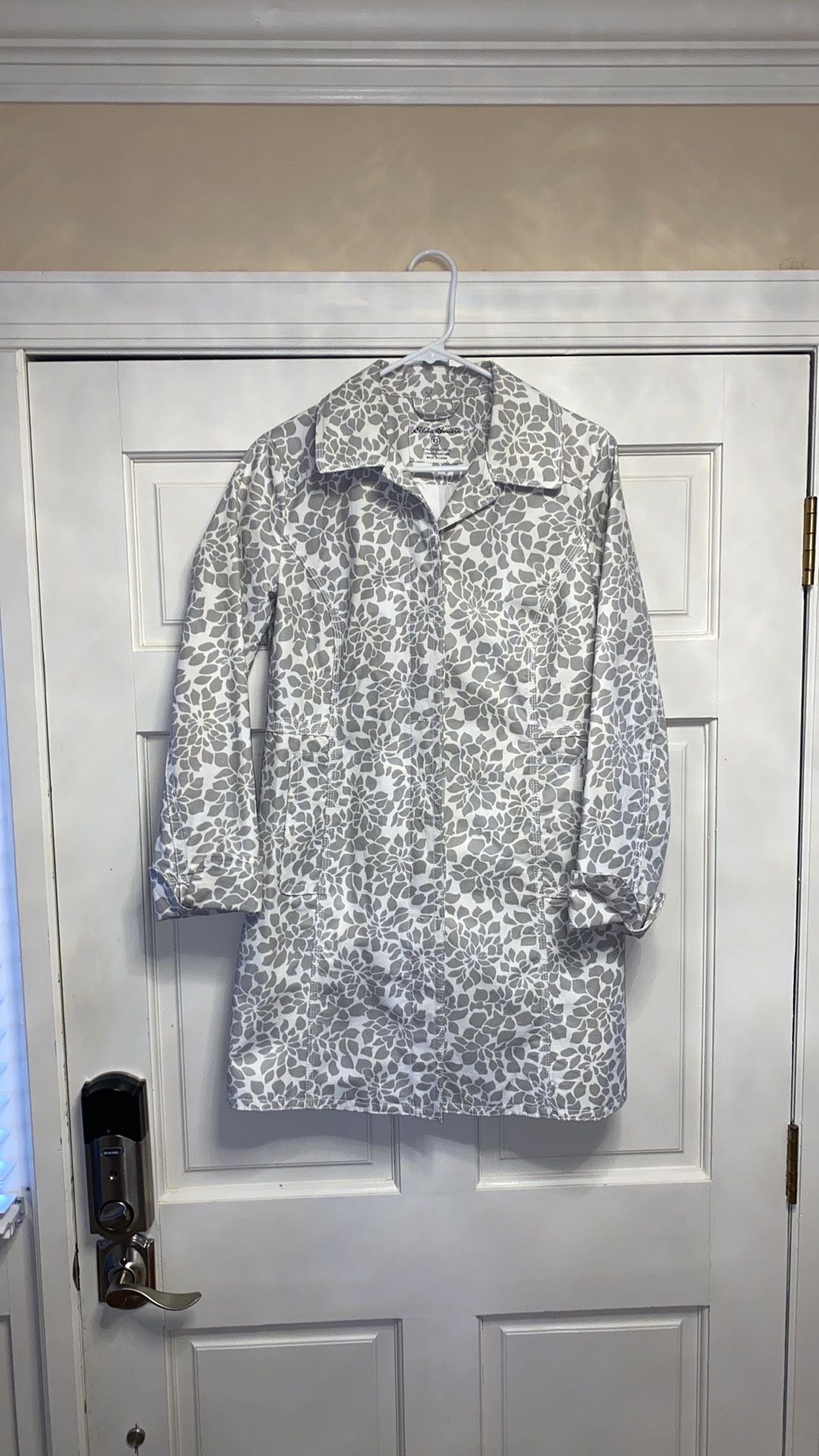 Ladies’ Eddie Bauer Gray & White Raincoat - Size XS 