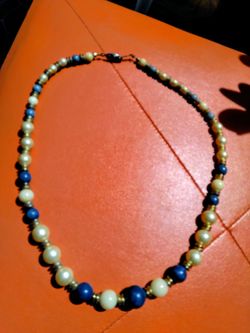 Elegant vintage necklace