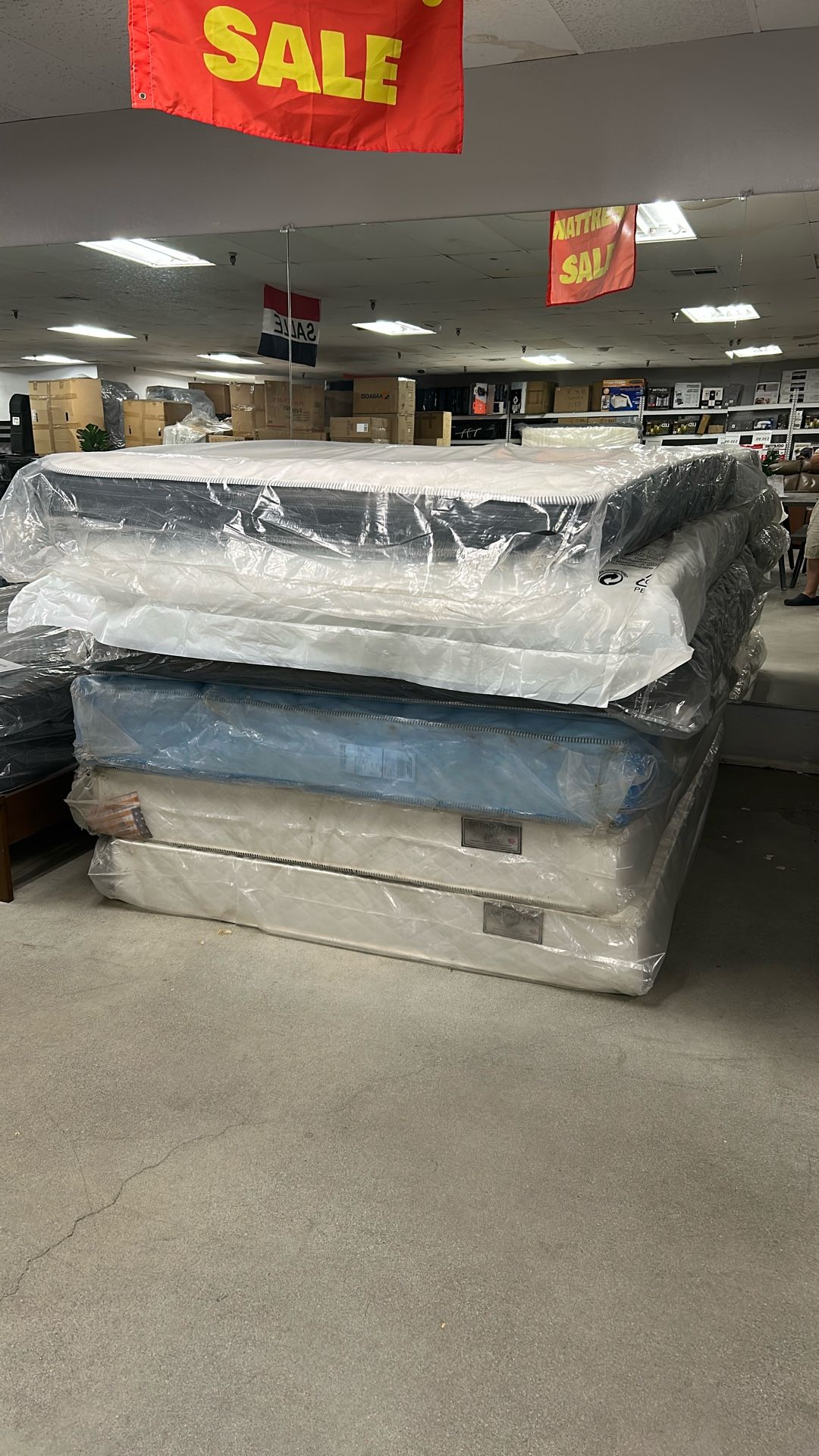 Queen Size Mattress Liquidation Sale!