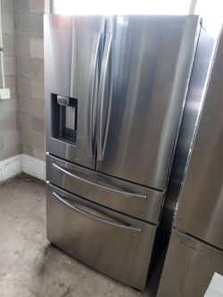 Samsung stainless steel four-door french door refrigerator - Free delivery