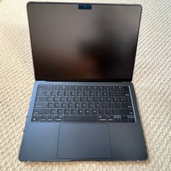 MacBook Air M2 8GB 256GB (late 2022) - Midnight color