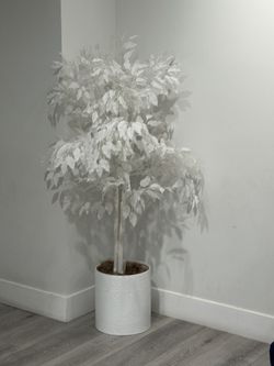 Faux White Designer Tree