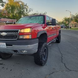 2005 Chevrolet Silverado 2500 HD Crew Cab