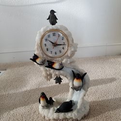 Table Penguin Pendulum Clock New