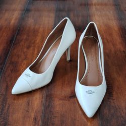 Coach Patrice Leather Pointed-toe Pumps Size 6 Beechwood Ivory/Off-white 