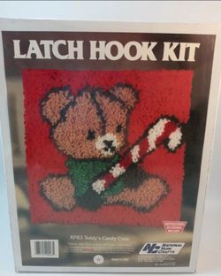 Vintage Latch Hook Kit Teddy's Candy Cane Christmas NEW!