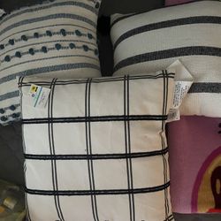 Throw Pillows 