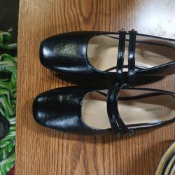  new flat shoes Size 10  $15. originally $ 128