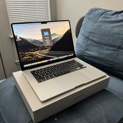15.3 Inch Apple Macbook Air M3 chip