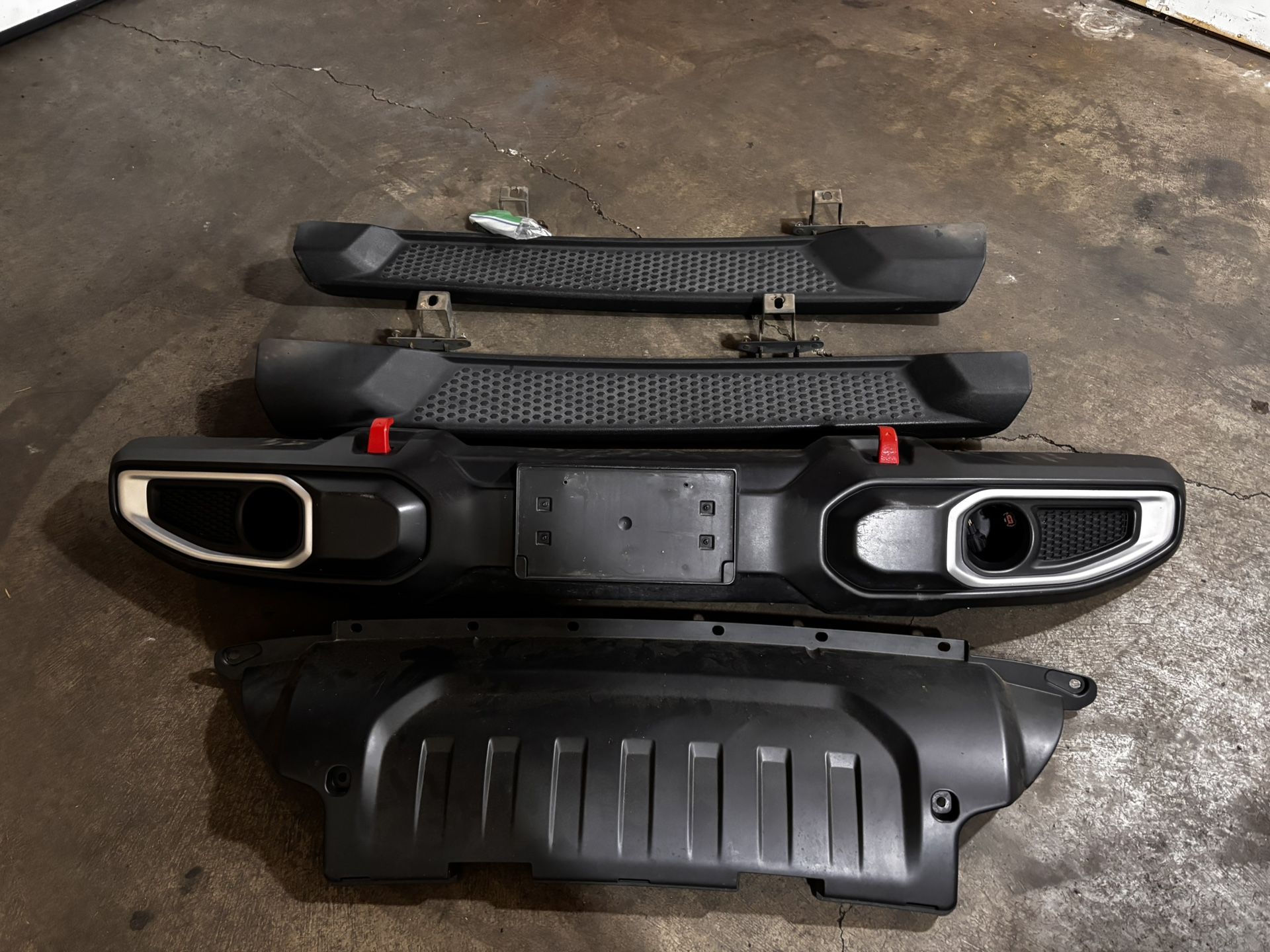 Bumper And Side Steps 2019 JL Wrangler