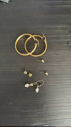 Gold-Tone Earring Set of 4 Pairs four sets of earrings