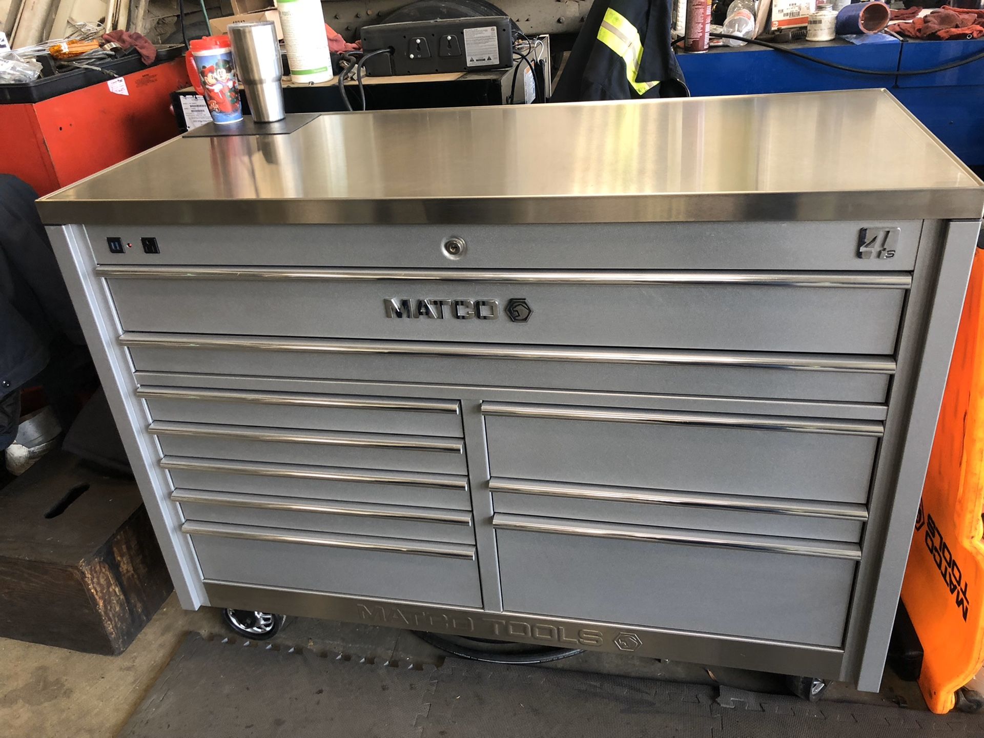 Like new Matco 4S Toolbox