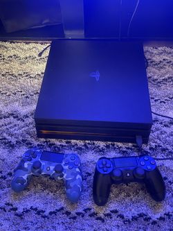 PS4 Pro 1tb including two controllers and all cables