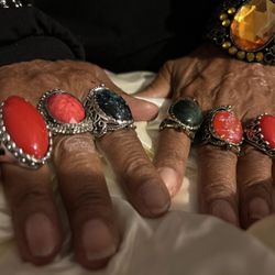 5 Dollars For All Ring Size 7 