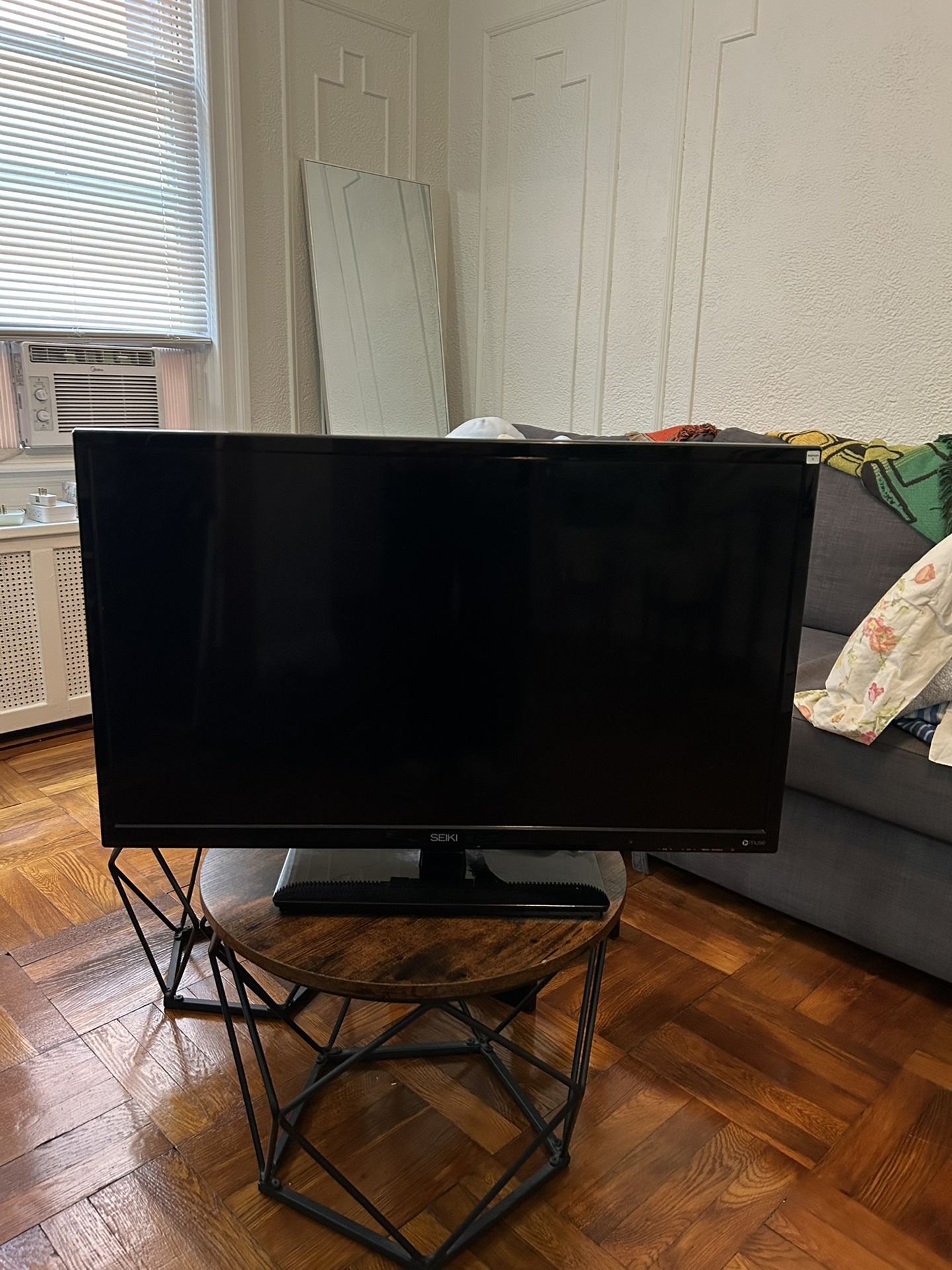 TV