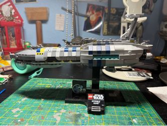 Lego Star Wars set 75377 Invisible Hand COMPLETE with instructions