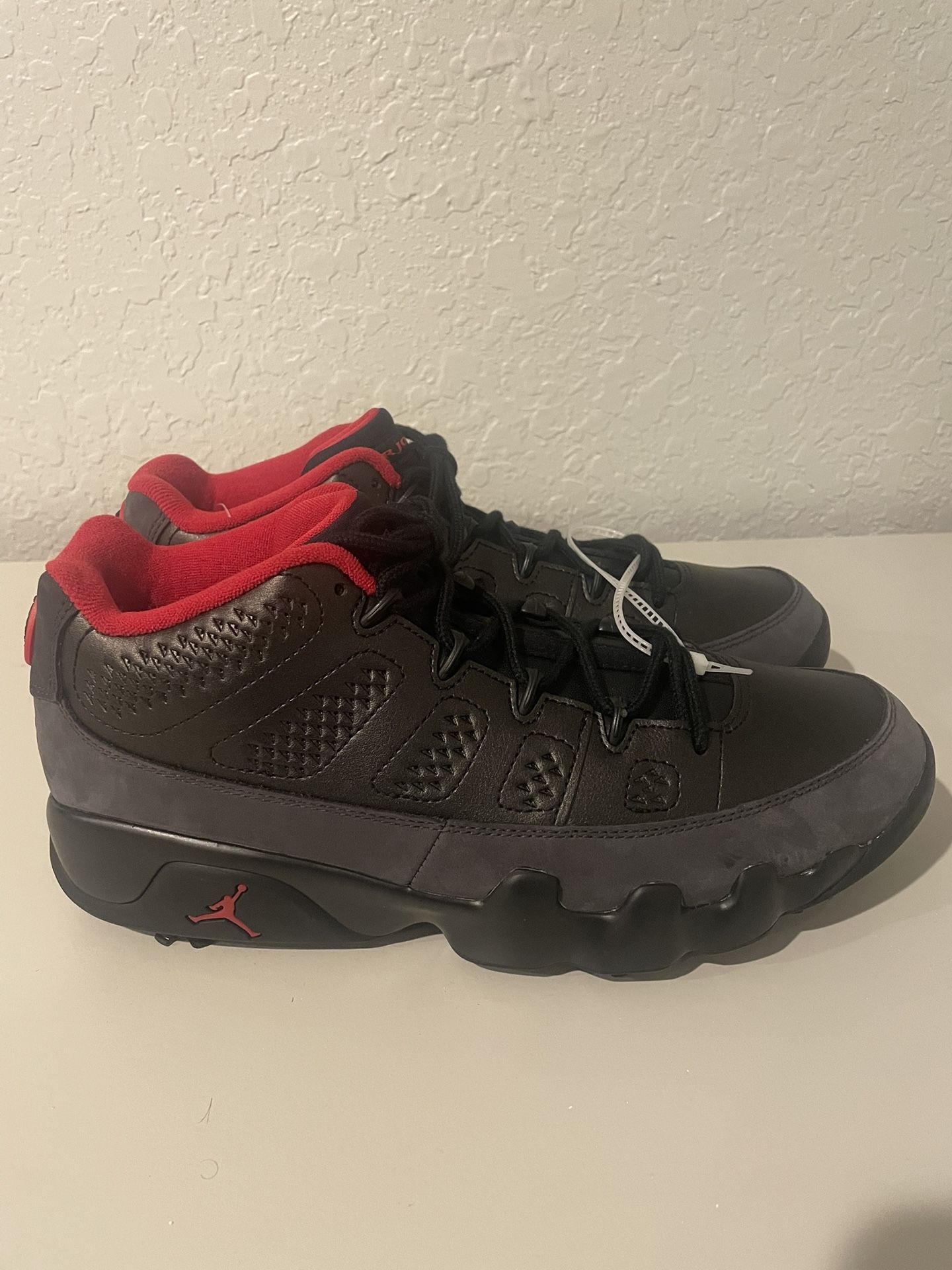 Nike Air Jordan 9 Retro Low Men's Size 10.5 Black Red Golf Shoes FJ5934-002