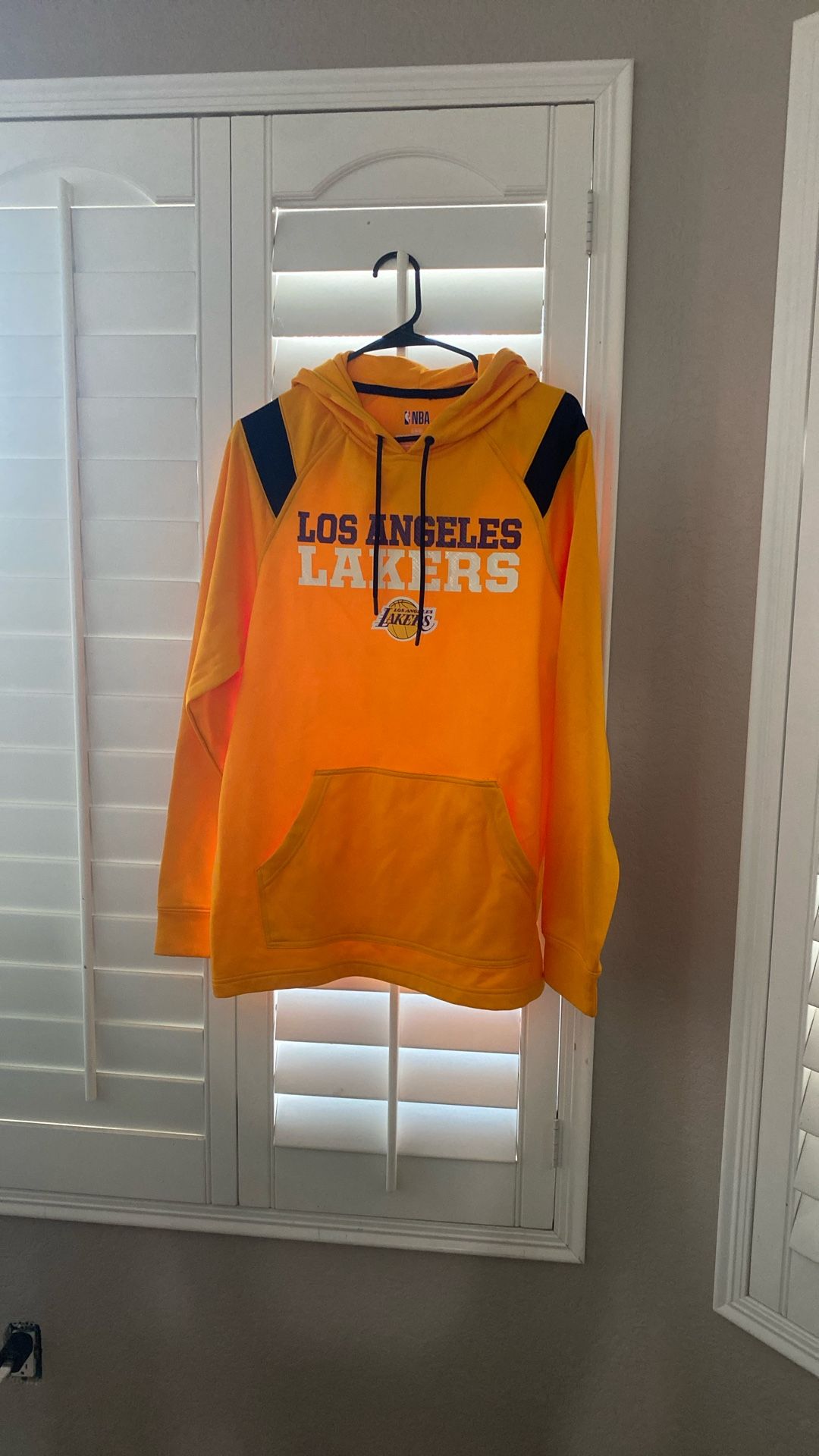 NBA hoodie Lakers men’s large