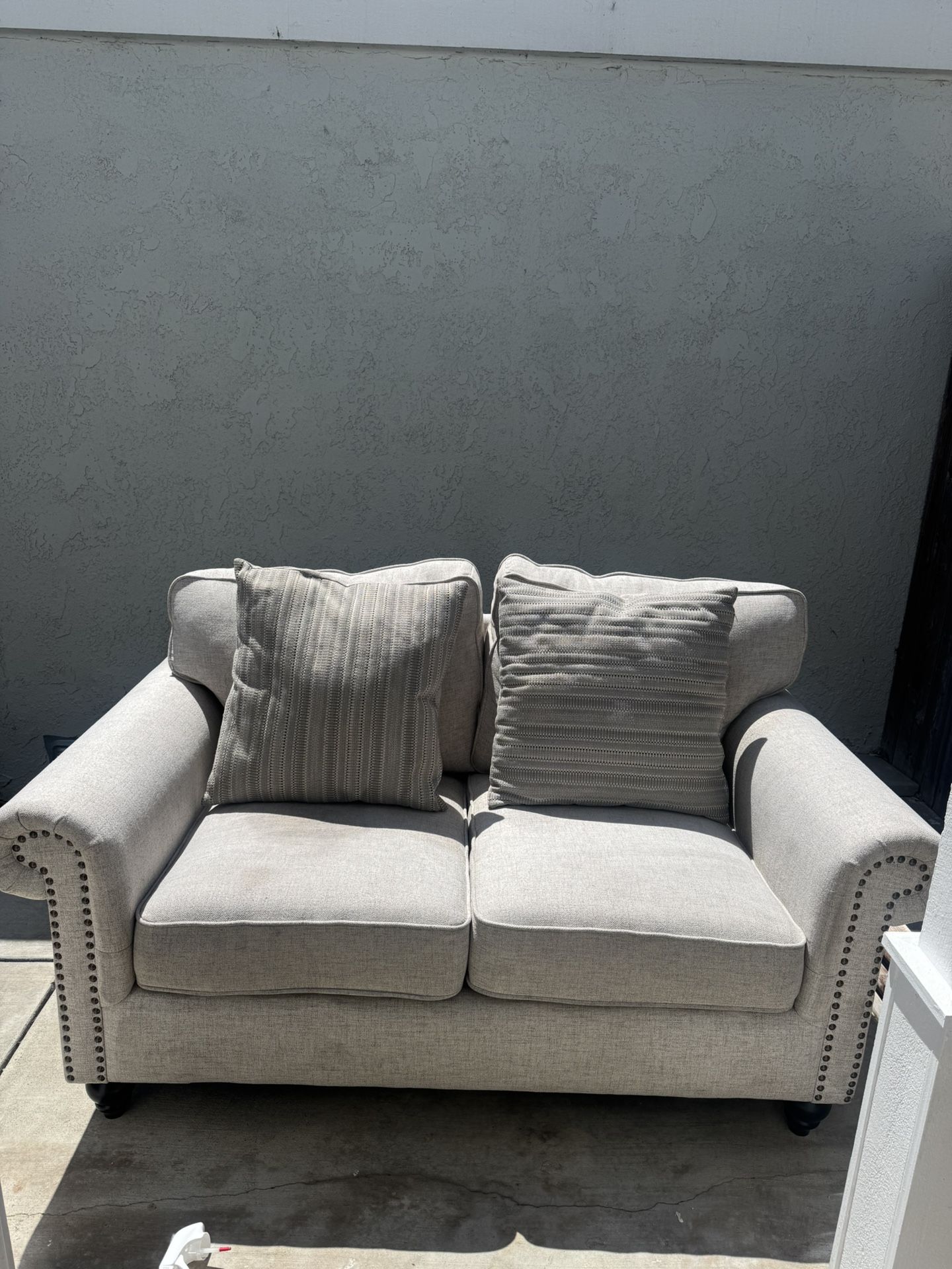 Sofas/couches For Sale
