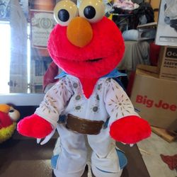 Elmo Elvis Sings Dances