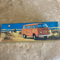 AVON  Volkswagen Bus  No After Shave Inside