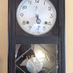 American lion Globe Clock