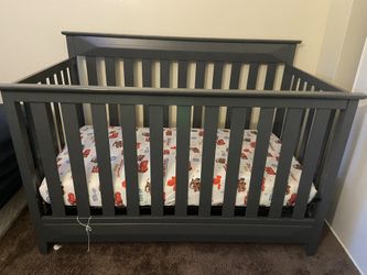 Baby Crib 4 In 1 Delta