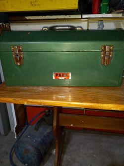 Vintage Park Mfg Tool Box