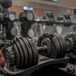 Adjustable Dummbells 1090 ( 10-90 Lbs) (black)  BRAND NEW