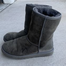 UGG Australia Classic Gray Sheepskin Lined Boots Women’s Size 8