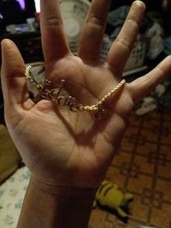 CD bracelet 30$ new