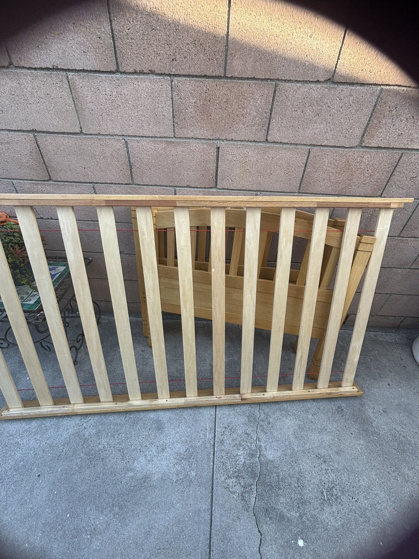 Solid Wood Twin Bed