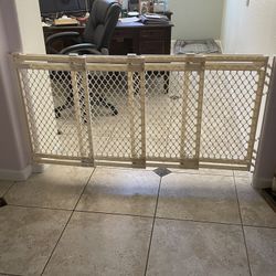 MyPet Extra-Wide Pet Gate