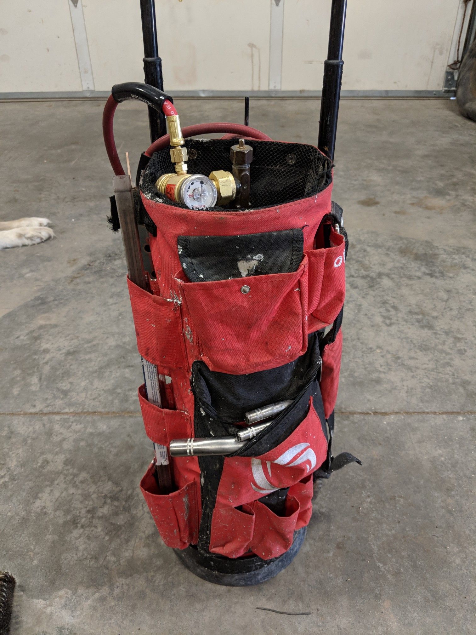 TurboTorch TDLX2010B Rolling Tote Kit 0386-0578- Acetylene torch kit plus tank and accessories including 6 Xtra torch tips valued at $750 alone!