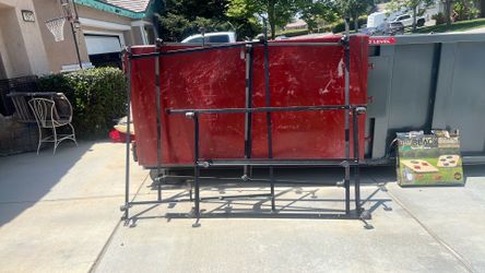 Metal bed frame