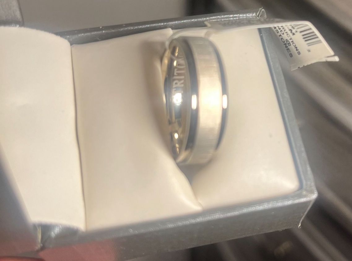 Wedding band size 10