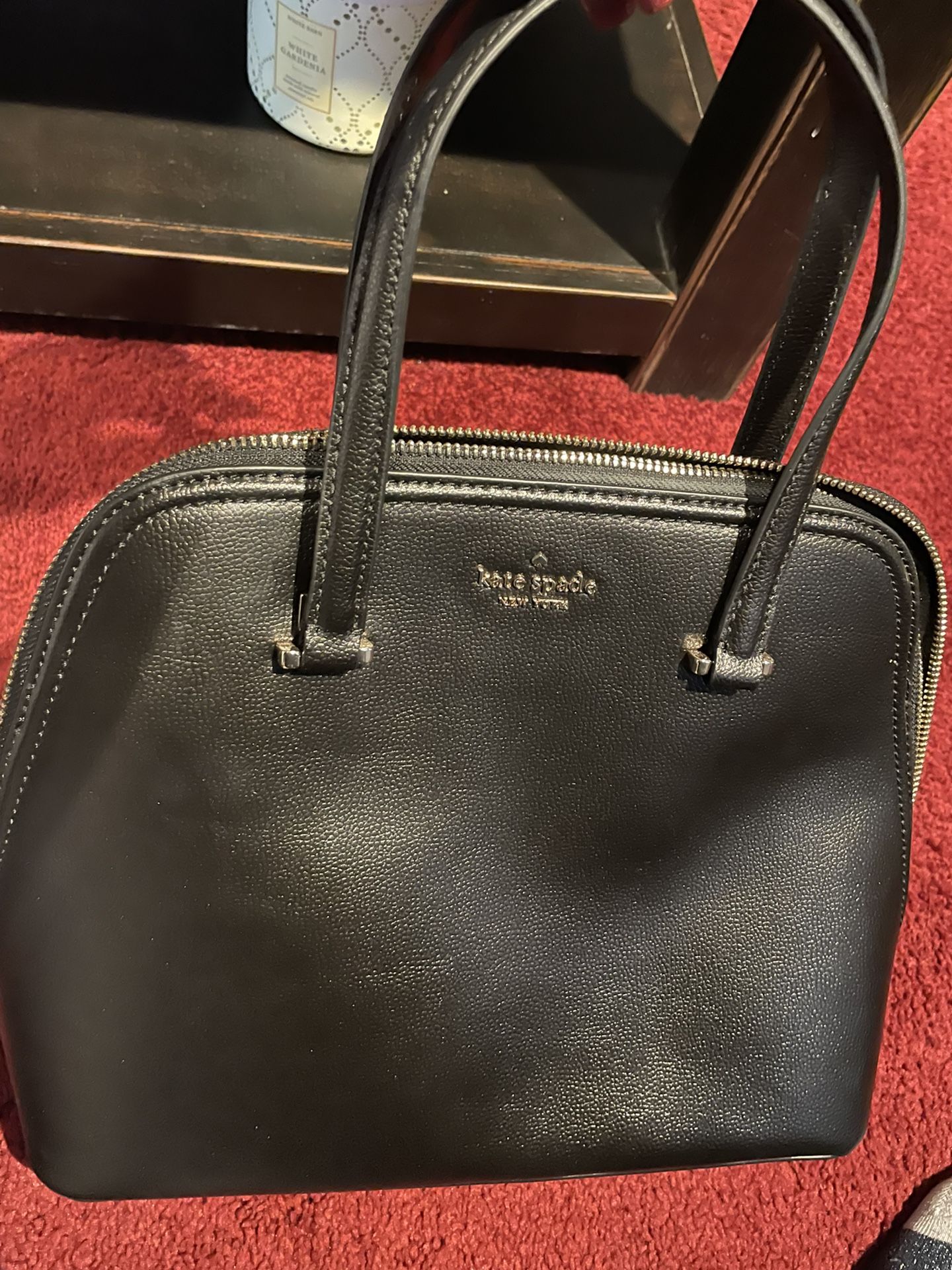 Kate Spade   Medium  bag Like New