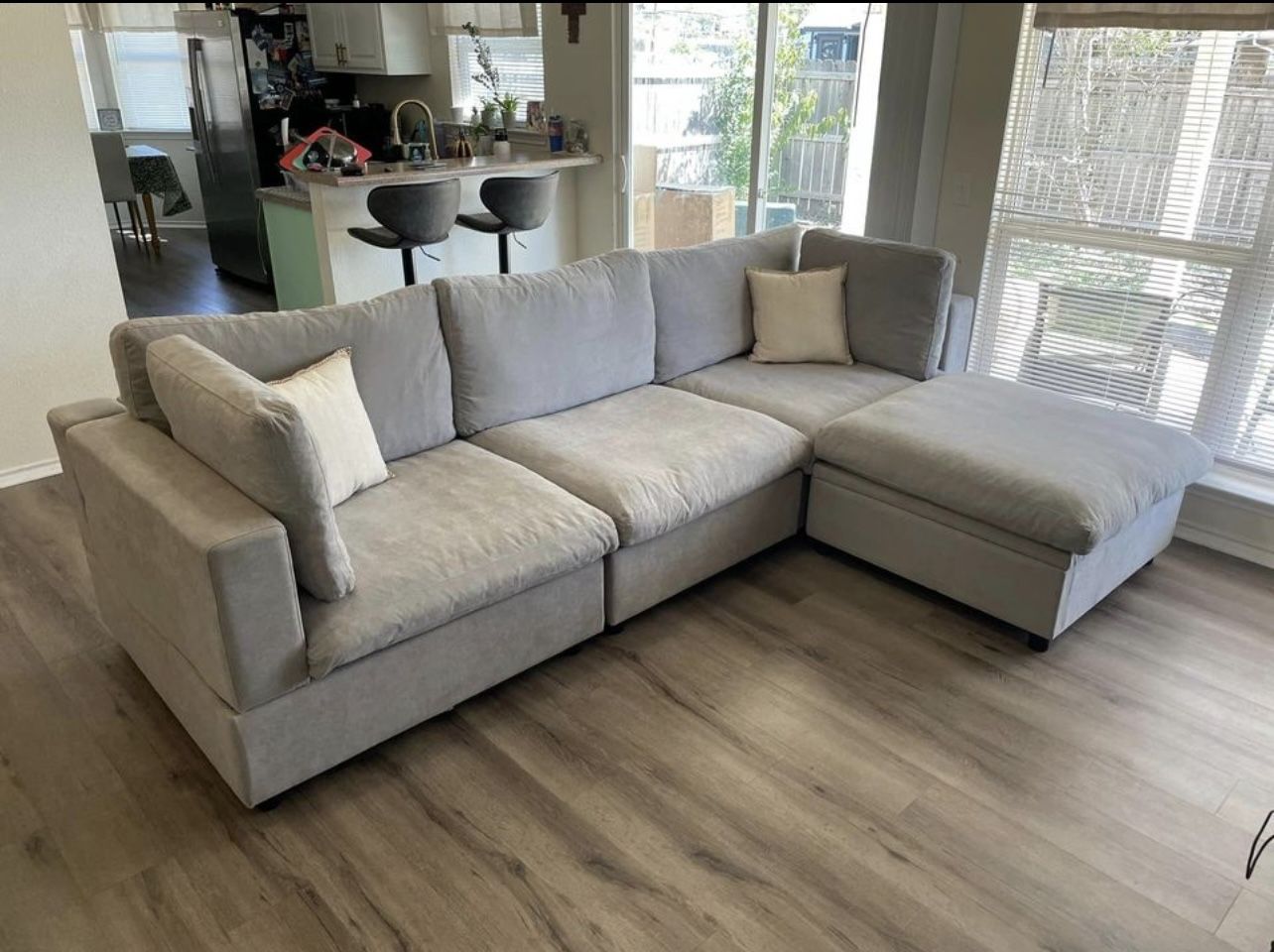 *BRAND NEW* Cloud Sectional (Free Delivery)