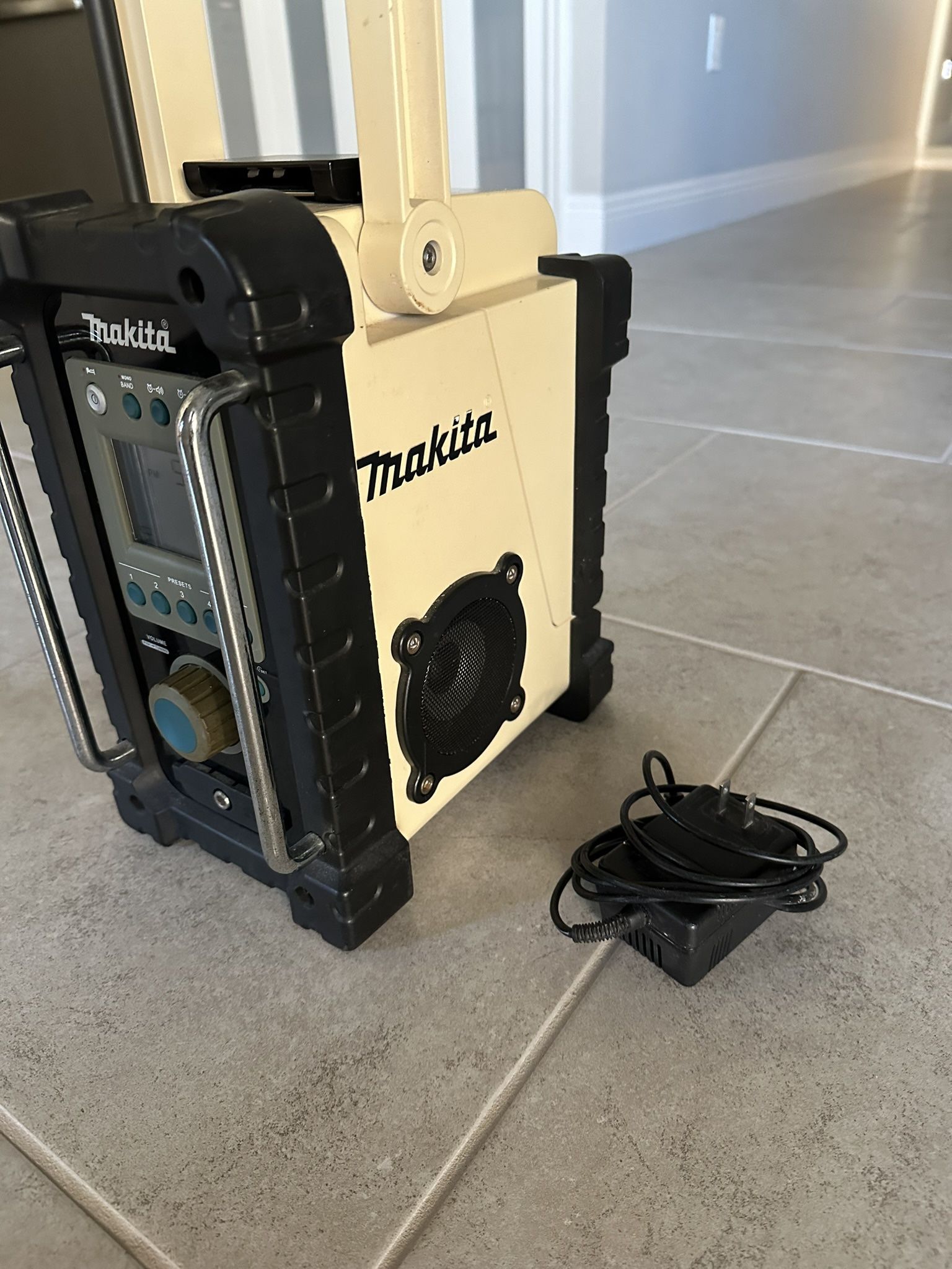 Makita Radio