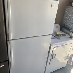 Whirlpool Refrigerator 